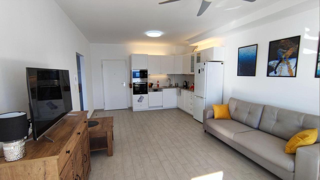 Nautilus Apartment Premium Sarande Luaran gambar